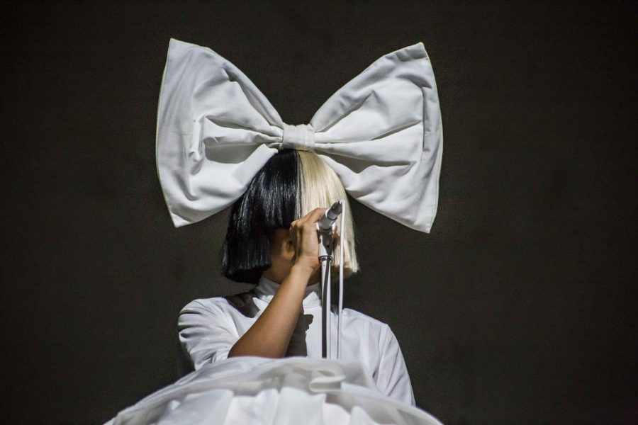 Singer+songwriter+Sia+received+hate+after+the+release+of+her+new+Movie+Music+as+it+was+said+to+be+found+offensive+to+people+on+the+spectrum.+