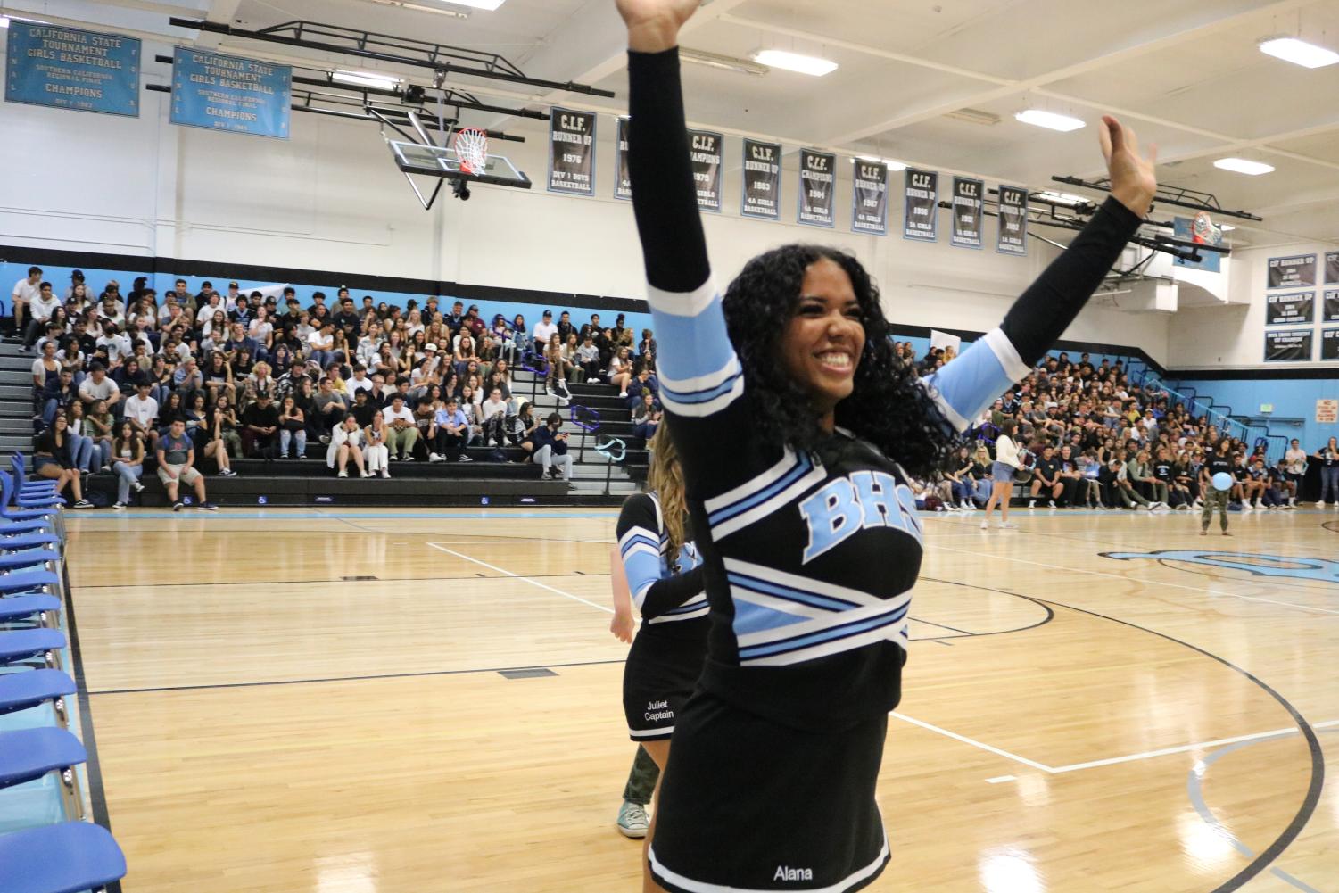 Homecoming Rally raises school spirit in preparation for weekend