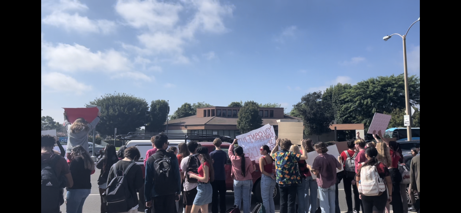 Students, teachers align in support of wage raises in Ventura Unified School District