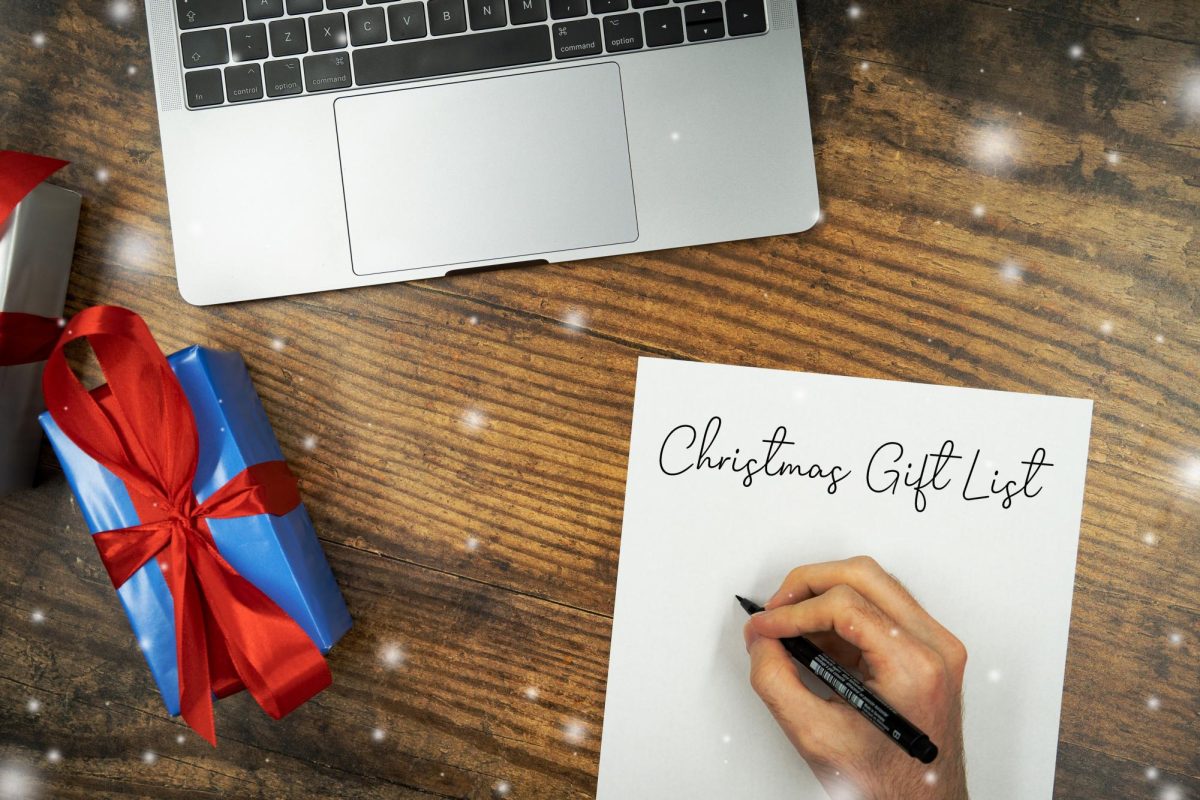 Christmas_shopping_online_-_Christmas_gift_list
