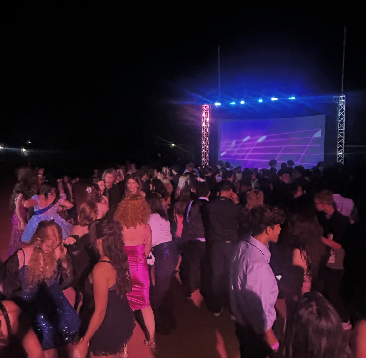 Homecoming: Carnaval style, was a major success, with record breaking positive reviews compared to previous years. Throughout the event, the dance floor, located on the Buena football field, was packed with students dancing the night away.