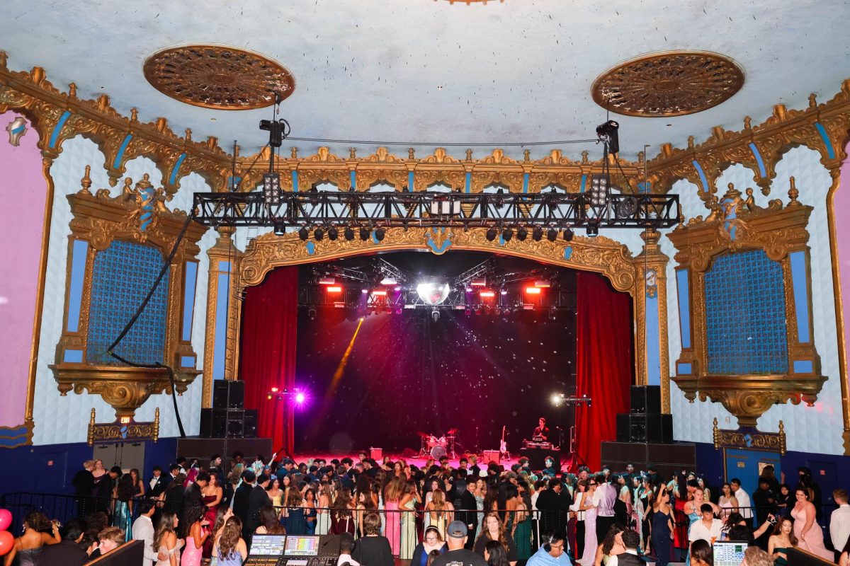 Located at the Ventura Majestic Theater, the large amount of space at the venue was a highly appreciated feature.