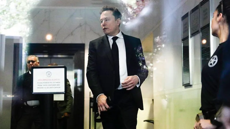 Elon musk arriving at the trial on April 27, 2026.
